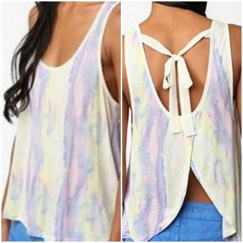 Urban Outfitter Kimchi Blue pastel tank top